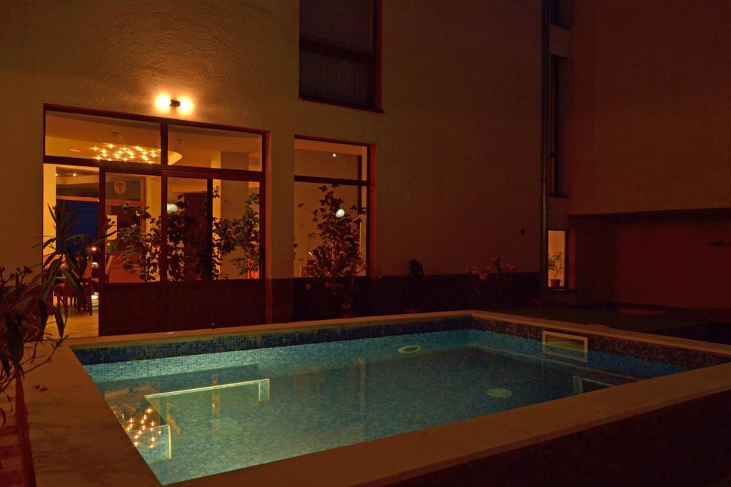 Svetlana Hotel Byala  Exterior photo